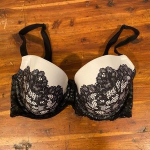 Printed Lace Victoria’s Secret Dream Angels Demi Bra